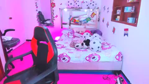 PERLA online show from July 2026 02:55:01 AM