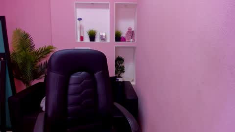 horror flying on the wings of the night.... online show from December 2025 08:58:01 PM