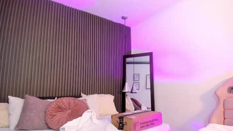 Lizza online show from November 2025 11:45:01 AM