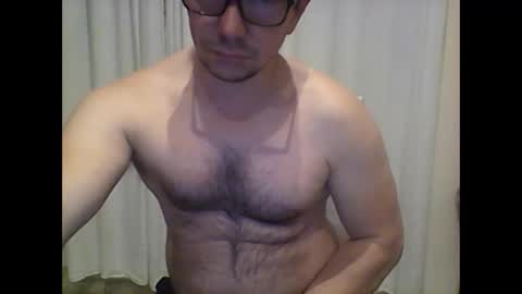 Snapshot of peter_7776 chatting on June 2026 01:18:02 AM peter online show from June 2026 01:18:02 AM