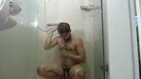 Snapshot of peter_x_annaud chatting on December 2024 09:57:01 PM FELIPE online show from December 2024 09:57:01 PM