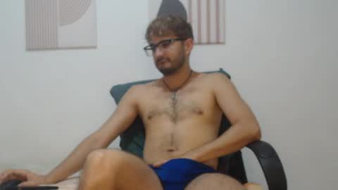 Snapshot of peter_x_annaud chatting on April 2026 01:09:02 PM FELIPE online show from April 2026 01:09:02 PM