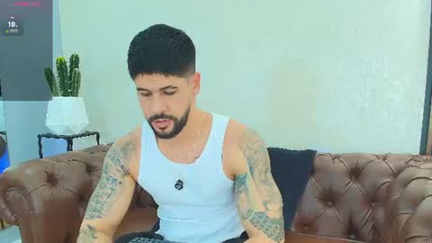 Snapshot of petesevans_1 chatting on June 2026 12:00:02 AM PETES EVANS new account online show from June 2026 12:00:02 AM