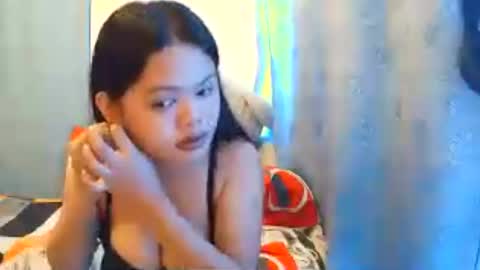 Snapshot of petite_angelxxx chatting on July 2026 04:27:01 PM petite_angelxxx online show from July 2026 04:27:01 PM