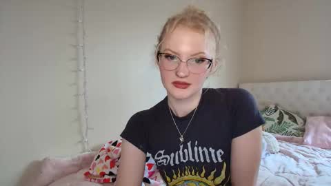 Little cupcake online show from May 2026 07:44:02 PM