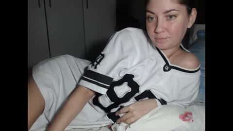 petite_danielle online show from December 2025 12:27:01 AM