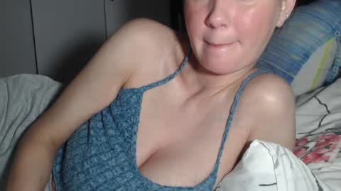 petite_danielle online show from July 2026 11:55:01 PM