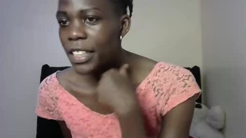 petite_lavi2 online show from February 2025 02:04:01 AM