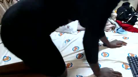 Snapshot of petite_love01 chatting on March 2026 03:45:01 PM love online show from March 2026 03:45:01 PM