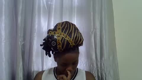 petite_melan online show from October 2025 08:25:02 AM