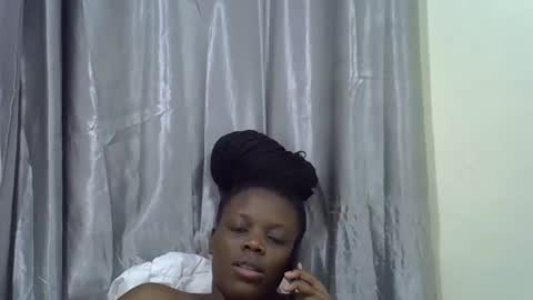 petite_melan online show from December 2025 08:48:01 PM