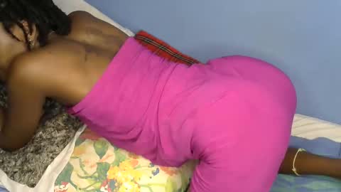 petite_star2 online show from February 2026 02:33:01 PM