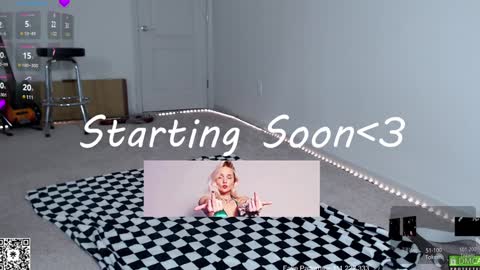 PiperAvery online show from January 2025 06:32:02 PM