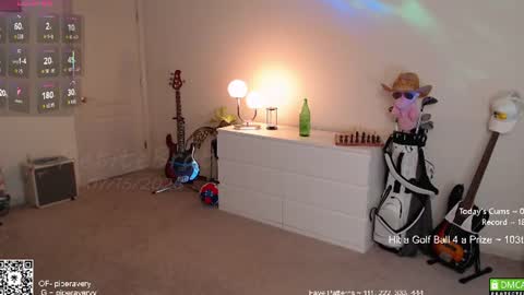 Snapshot of petitebrat chatting on July 2026 12:32:02 PM PiperAvery online show from July 2026 12:32:02 PM