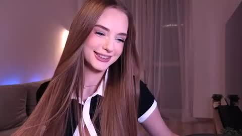 Petitegonwiild online show from July 2026 07:20:02 PM