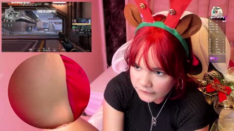 Snapshot of petitesally_ chatting on December 2024 08:14:02 PM Sally online show from December 2024 08:14:02 PM
