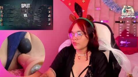 Snapshot of petitesally_ chatting on December 2024 11:03:01 PM Sally online show from December 2024 11:03:01 PM