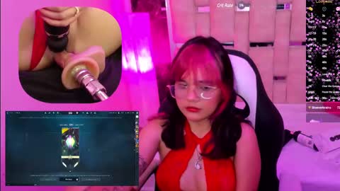 Snapshot of petitesally_ chatting on February 2025 04:43:01 AM Sally online show from February 2025 04:43:01 AM