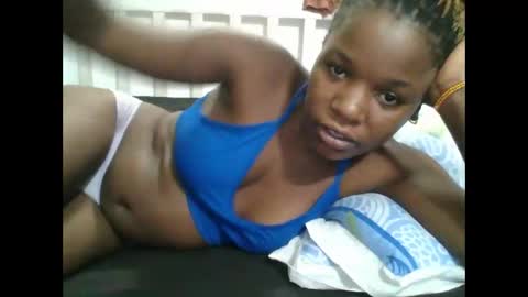 petitesweetchiq online show from February 2026 11:12:02 PM