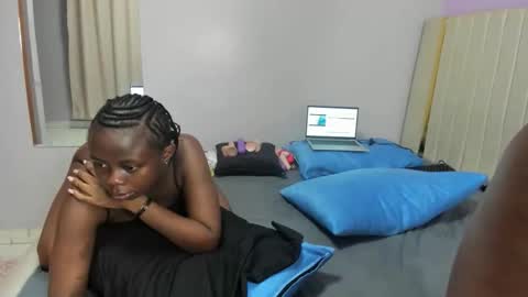 Cayennee online show from April 2026 03:06:01 AM