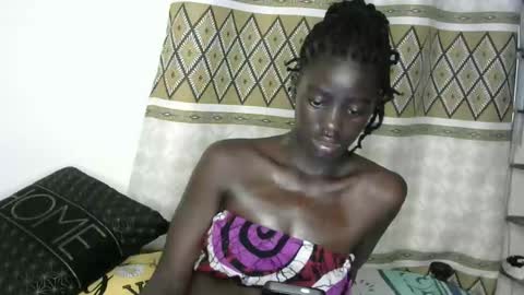 petitte_gyaal online show from November 2025 11:38:02 PM