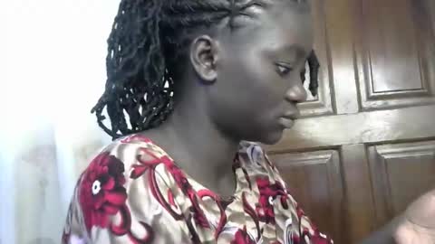 petitte_gyaal online show from January 2026 06:38:01 AM