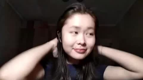 Snapshot of petronilayoshimori chatting on November 2025 12:41:02 PM Hello Viola here online show from November 2025 12:41:02 PM