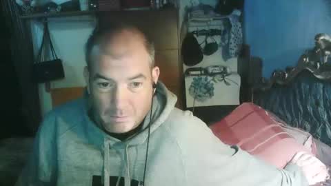 pets76 online show from November 2025 06:54:01 PM