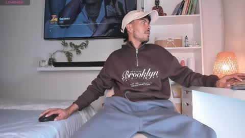 Pettercat online show from November 2025 03:39:01 AM