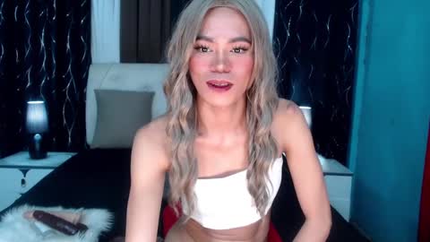 Snapshot of pettie_bigload chatting on January 2025 11:24:01 PM Jim online show from January 2025 11:24:01 PM