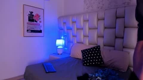 Peyton online show from November 2025 12:00:02 PM