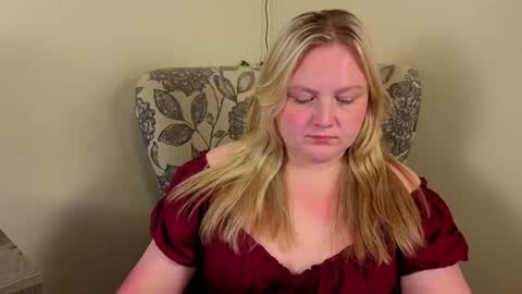 Snapshot of phatassblond chatting on July 2026 10:06:02 PM PhatAssBlond online show from July 2026 10:06:02 PM