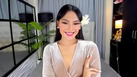 phenomenal_ivy online show from May 2026 03:42:01 PM