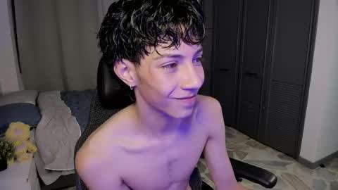 Snapshot of philipe_moonlight_ chatting on May 2026 03:04:02 AM Phil. INDEPENDENT MODEL online show from May 2026 03:04:02 AM