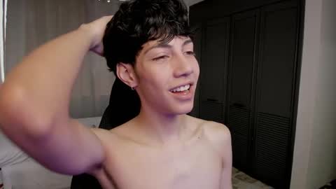 Snapshot of philipe_moonlight_ chatting on May 2026 07:09:01 PM Phil. INDEPENDENT MODEL online show from May 2026 07:09:01 PM