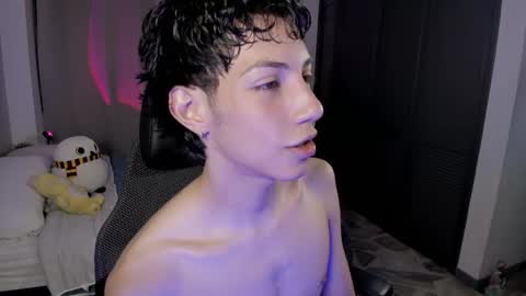 Snapshot of philipe_moonlight_ chatting on June 2026 02:02:02 AM Phil. INDEPENDENT MODEL online show from June 2026 02:02:02 AM