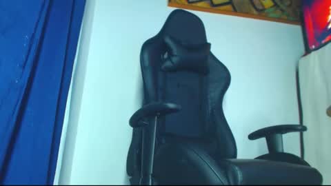 Snapshot of phlilloyhighclouds chatting on February 2026 10:38:01 AM phlilloyhighclouds online show from February 2026 10:38:01 AM