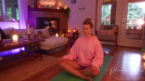 Snapshot of phoenix_taylor chatting on March 2026 04:46:02 PM PHOENIX TAYLOR online show from March 2026 04:46:02 PM