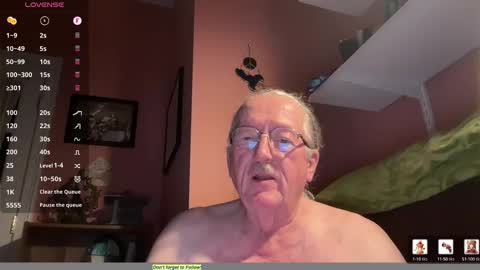 Snapshot of phrodeaux chatting on February 2026 05:19:02 AM Phrodeaux online show from February 2026 05:19:02 AM