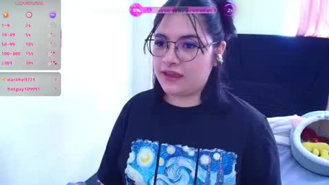 Snapshot of phylavell_ chatting on June 2026 04:33:01 PM phylavell_ online show from June 2026 04:33:01 PM