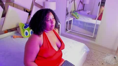 Snapshot of phyllisdunbar chatting on April 2026 07:32:01 PM phyllisdunbar online show from April 2026 07:32:01 PM