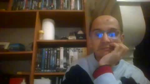 Snapshot of pichoun71 chatting on December 2024 07:54:01 PM pichoun71 online show from December 2024 07:54:01 PM
