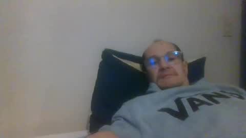 Snapshot of pichoun71 chatting on January 2025 08:10:02 AM pichoun71 online show from January 2025 08:10:02 AM