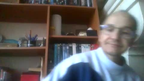 Snapshot of pichoun71 chatting on February 2025 07:41:01 AM pichoun71 online show from February 2025 07:41:01 AM