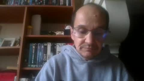 Snapshot of pichoun71 chatting on February 2025 12:28:01 PM pichoun71 online show from February 2025 12:28:01 PM