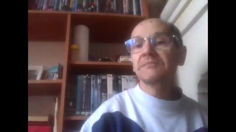 Snapshot of pichoun71 chatting on February 2025 08:00:02 AM pichoun71 online show from February 2025 08:00:02 AM