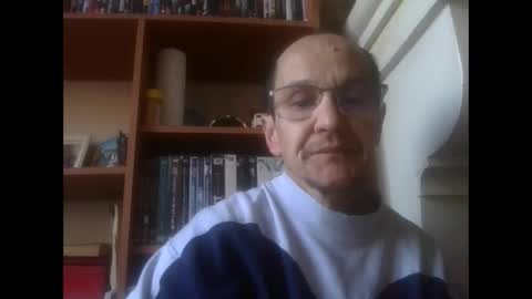 Snapshot of pichoun71 chatting on March 2025 07:19:02 AM pichoun71 online show from March 2025 07:19:02 AM