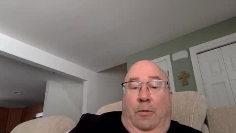 Snapshot of pickme11113 chatting on March 2025 07:01:02 PM pickme11113 online show from March 2025 07:01:02 PM