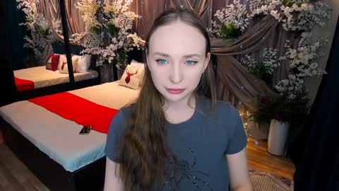 Emelie online show from January 2025 01:24:02 PM