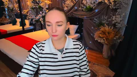 Emelie online show from February 2025 10:18:02 AM